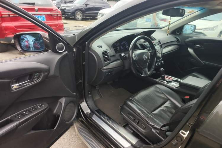 Used Acura RDX 2013 3.0L Two-Wheel Drive Elite Edition Driver Seat