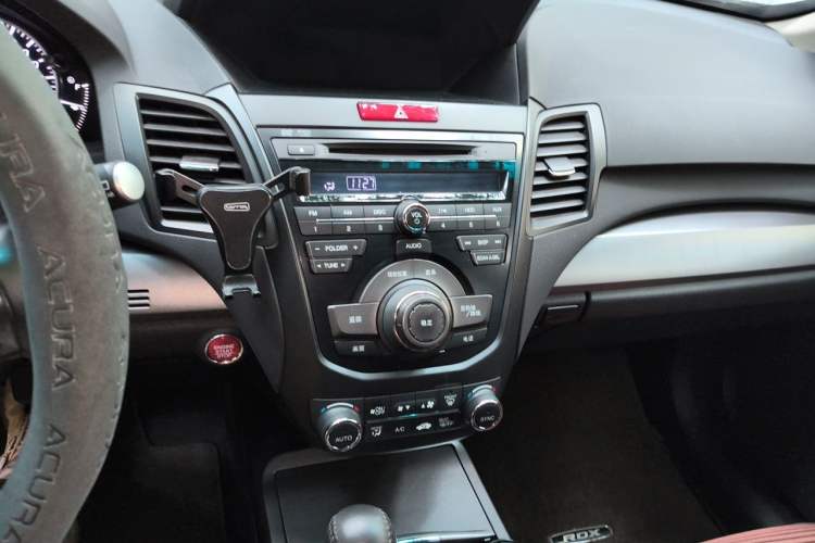 Used Acura RDX 2013 3.0L Two-Wheel Drive Elite Edition Audio And AC Panel