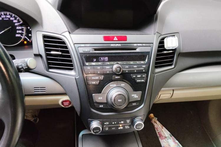 Used Acura RDX 2013 3.0L Two-Wheel Drive Elite Edition Audio And AC Panel