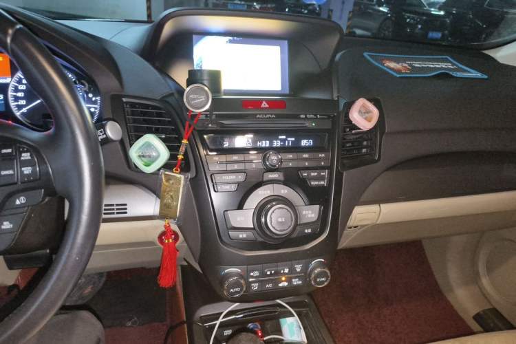 Used Acura RDX 2013 3.0L Two-Wheel Drive Elite Edition Audio And AC Panel