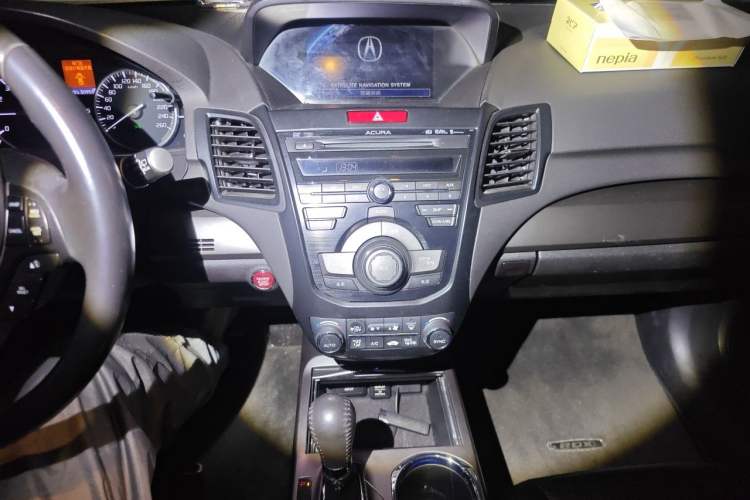 Used Acura RDX 2013 3.5L Four-Wheel Drive Luxury Edition Audio And AC Panel