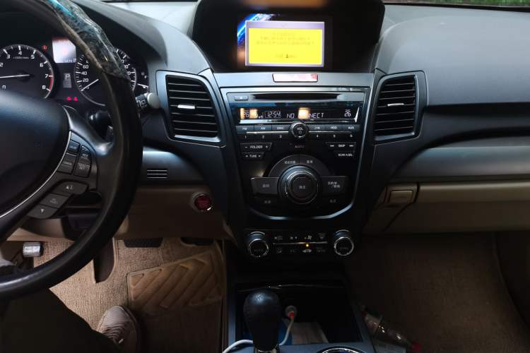 Used Acura RDX 2013 3.5L Four-Wheel Drive Luxury Edition Audio And AC Panel