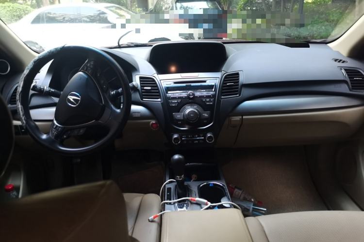Used Acura RDX 2013 3.5L Four-Wheel Drive Luxury Edition Center Console