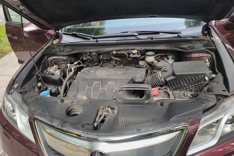 Used Acura RDX 2013 3.0L Two-Wheel Drive Elite Edition Engine Bay