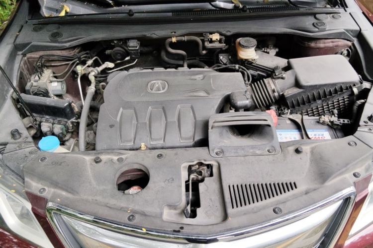 Used Acura RDX 2013 3.0L Two-Wheel Drive Elite Edition Engine Bay