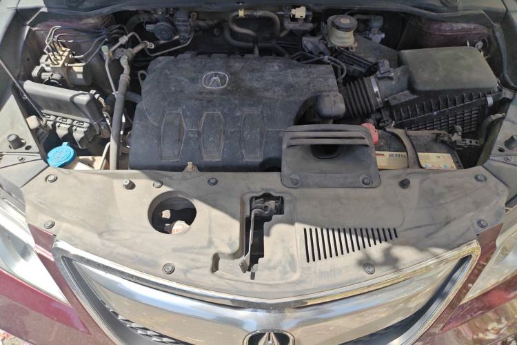 Used Acura RDX 2013 3.0L Two-Wheel Drive Elite Edition Engine Bay