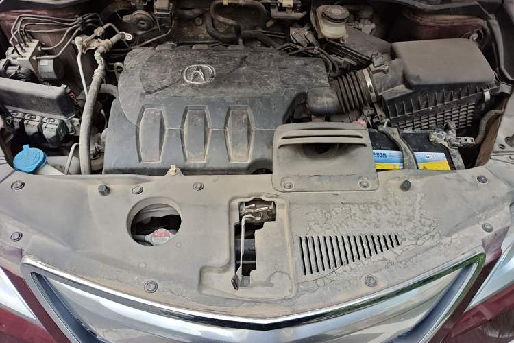 Used Acura RDX 2013 3.0L Two-Wheel Drive Elite Edition Engine Bay