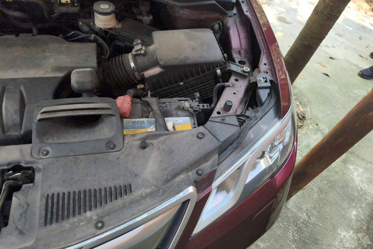 Used Acura RDX 2013 3.0L Two-Wheel Drive Elite Edition Engine Bay Left