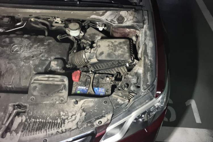 Used Acura RDX 2013 3.0L Two-Wheel Drive Elite Edition Engine Bay Left