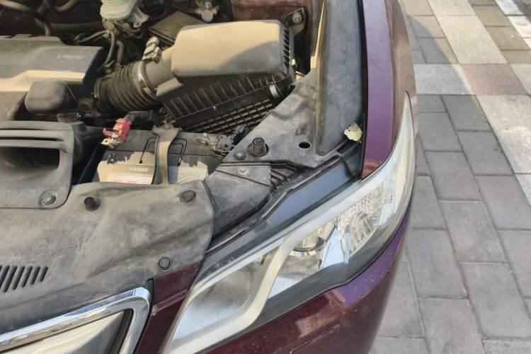 Used Acura RDX 2013 3.0L Two-Wheel Drive Elite Edition Engine Bay Left