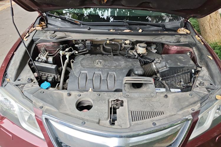Used Acura RDX 2013 3.0L Two-Wheel Drive Elite Edition Engine Bay