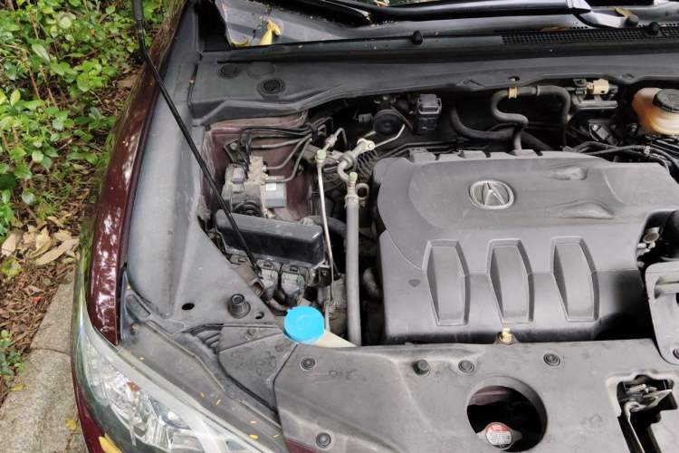 Used Acura RDX 2013 3.0L Two-Wheel Drive Elite Edition Engine Bay Right