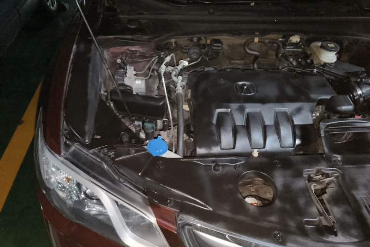 Used Acura RDX 2013 3.0L Two-Wheel Drive Elite Edition Engine Bay Right