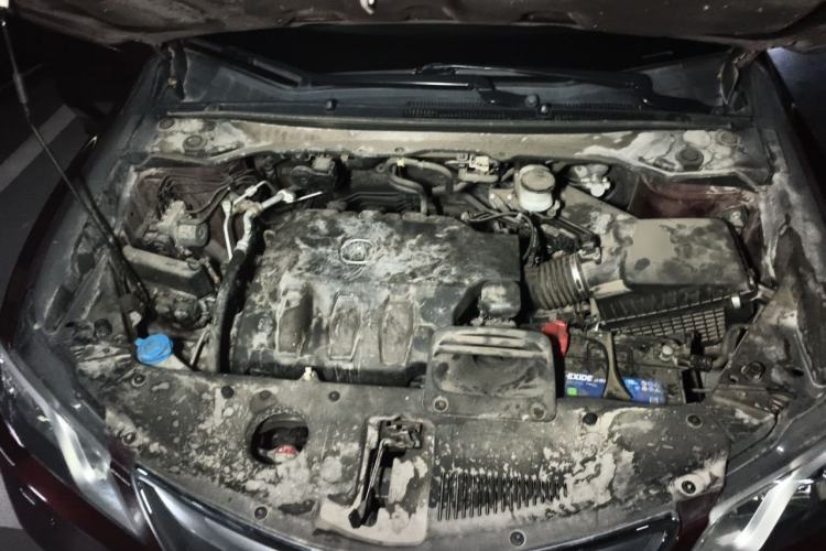 Used Acura RDX 2013 3.0L Two-Wheel Drive Elite Edition Engine Bay