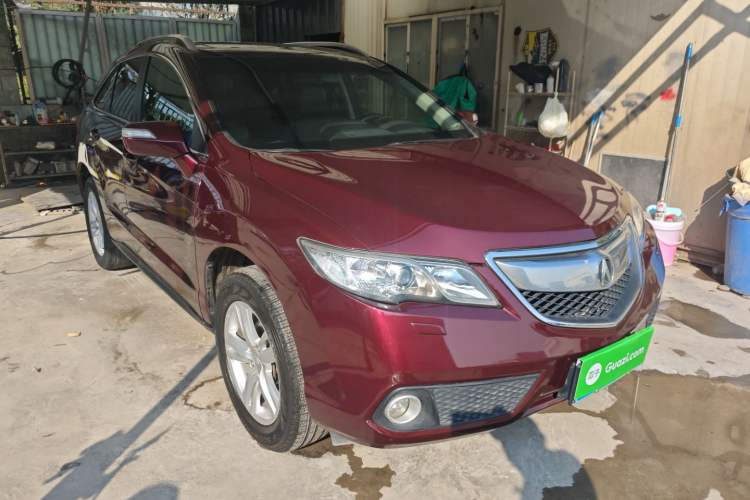 Used Acura RDX 2013 3.0L Two-Wheel Drive Elite Edition Front Right 45 Deg