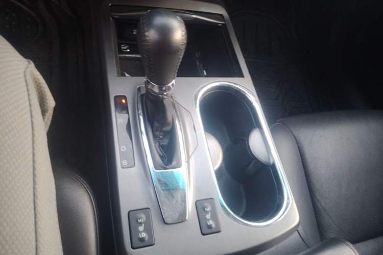 Used Acura RDX 2013 3.0L Two-Wheel Drive Elite Edition Gear Lever