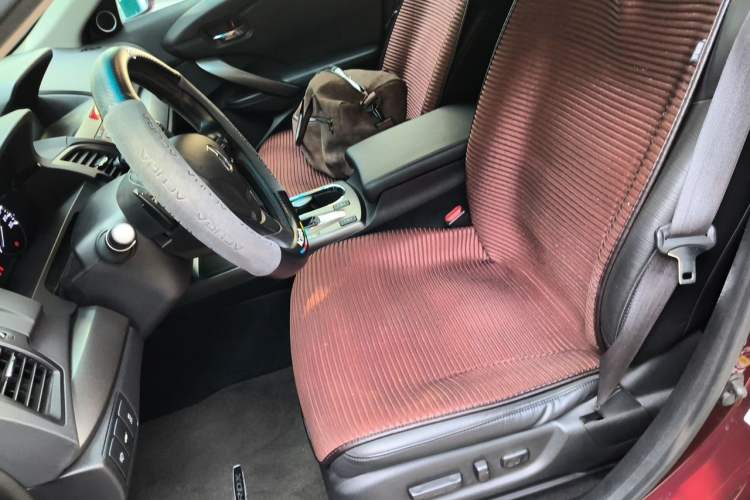 Used Acura RDX 2013 3.0L Two-Wheel Drive Elite Edition Left Front Seat