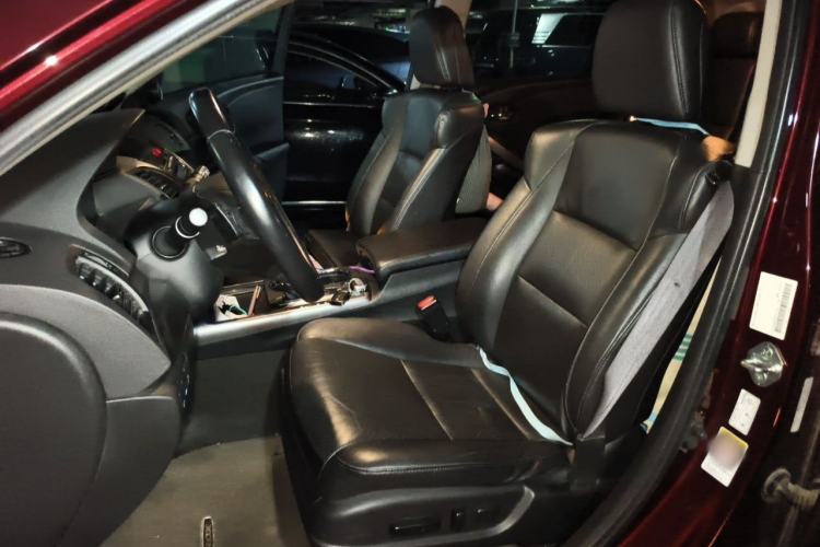 Used Acura RDX 2013 3.0L Two-Wheel Drive Elite Edition Left Front Seat