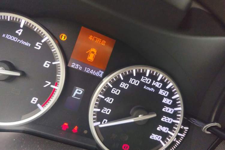 Used Acura RDX 2013 3.5L Four-Wheel Drive Luxury Edition Odometer Close Up