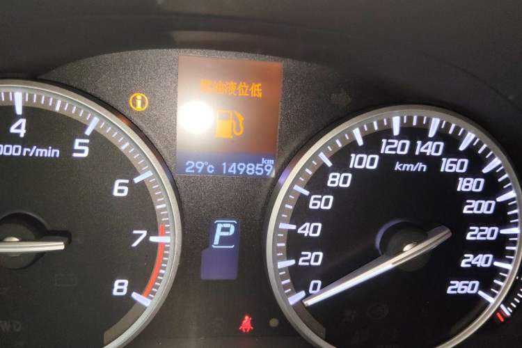 Used Acura RDX 2013 3.0L Two-Wheel Drive Elite Edition Odometer Close Up
