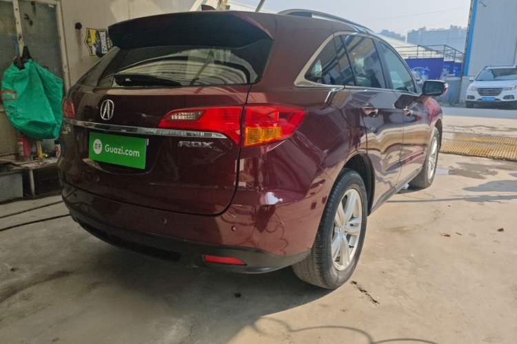 Used Acura RDX 2013 3.0L Two-Wheel Drive Elite Edition Rear Right 45 Deg
