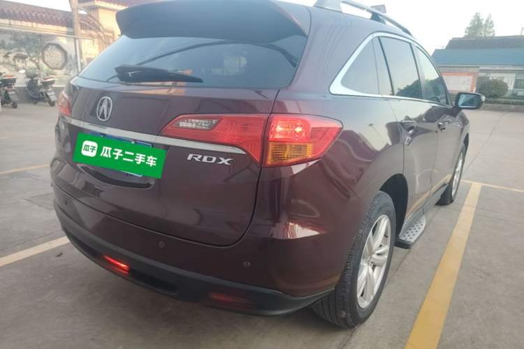 Used Acura RDX 2013 3.0L Two-Wheel Drive Elite Edition Rear Right 45 Deg