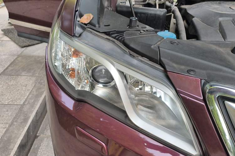 Used Acura RDX 2013 3.0L Two-Wheel Drive Elite Edition Right Front Headlight