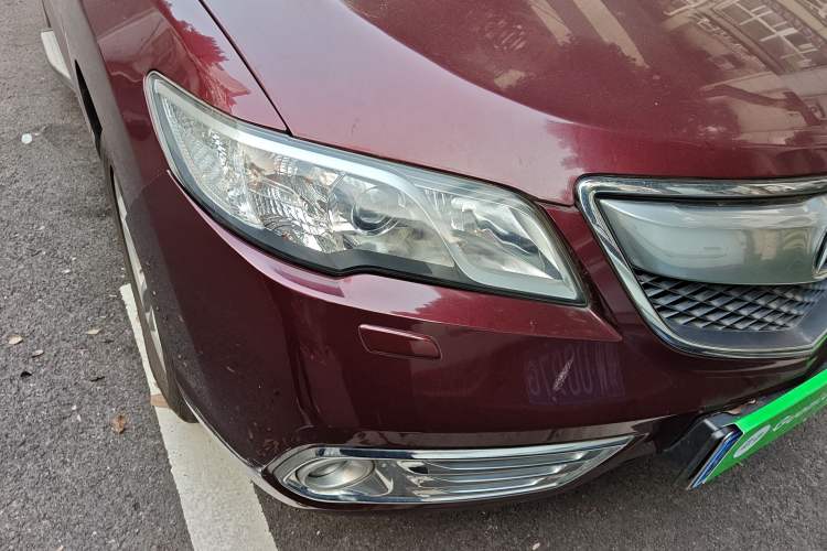 Used Acura RDX 2013 3.0L Two-Wheel Drive Elite Edition Right Front Headlight
