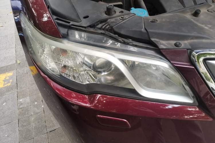 Used Acura RDX 2013 3.5L Four-Wheel Drive Luxury Edition Right Front Headlight