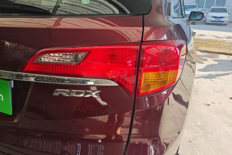 Used Acura RDX 2013 3.0L Two-Wheel Drive Elite Edition Right Rear Taillight