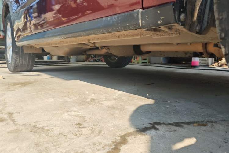 Used Acura RDX 2013 3.0L Two-Wheel Drive Elite Edition Right Side Sill