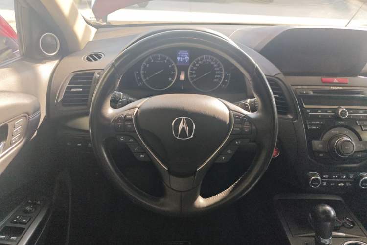 Used Acura RDX 2013 3.0L Two-Wheel Drive Elite Edition Steering Wheel