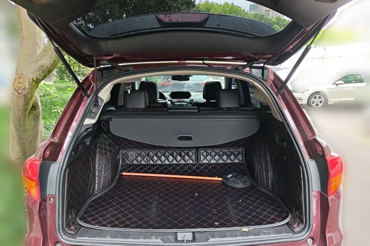 Used Acura RDX 2013 3.0L Two-Wheel Drive Elite Edition Trunk