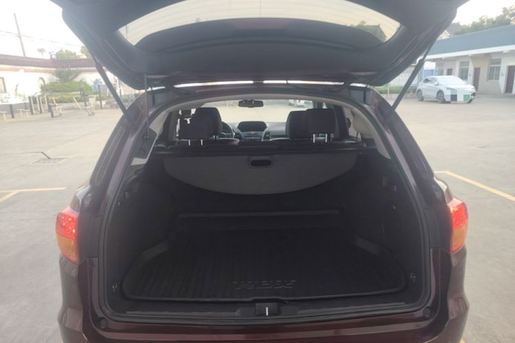 Used Acura RDX 2013 3.0L Two-Wheel Drive Elite Edition Trunk