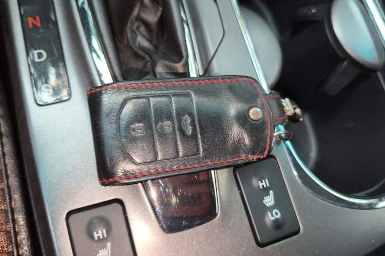 Used Acura RDX 2013 3.0L Two-Wheel Drive Elite Edition Vehicle Key