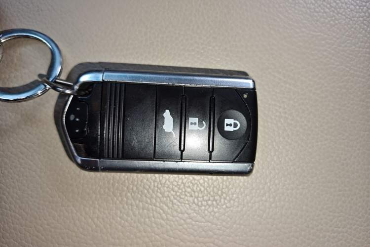 Used Acura RDX 2013 3.0L Two-Wheel Drive Elite Edition Vehicle Key