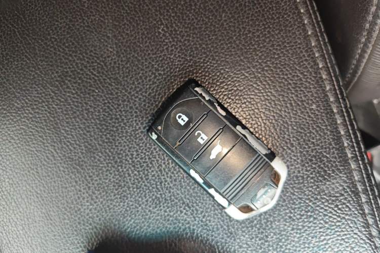 Used Acura RDX 2013 3.0L Two-Wheel Drive Elite Edition Vehicle Key