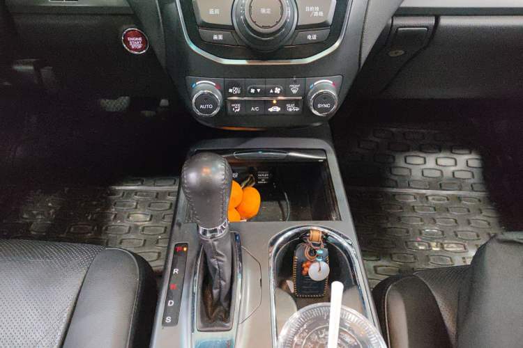 Used Acura RDX 2013 3.0L Two-Wheel Drive Elite Edition Gear Lever