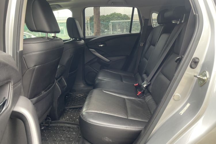 Used Acura RDX 2013 3.0L Two-Wheel Drive Elite Edition Interior 3