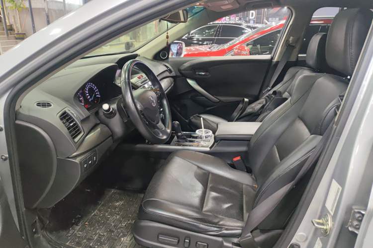 Used Acura RDX 2013 3.0L Two-Wheel Drive Elite Edition Left Front Seat