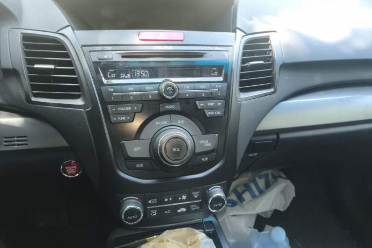 Used Acura RDX 2013 3.0L Two-Wheel Drive Elite Edition Audio And AC Panel