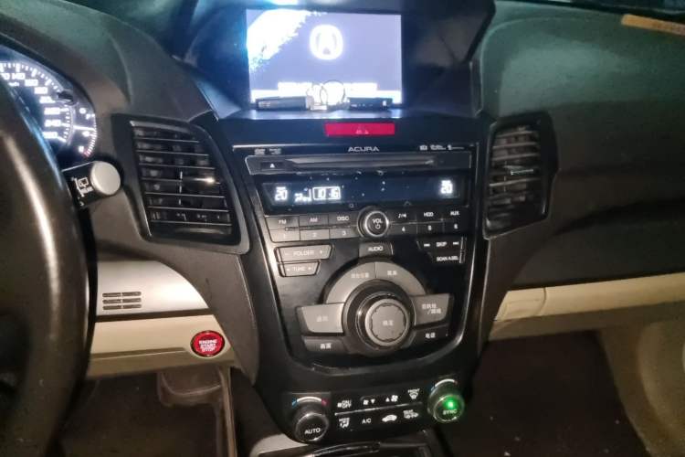 Used Acura RDX 2013 3.0L Two-Wheel Drive Elite Edition Audio And AC Panel