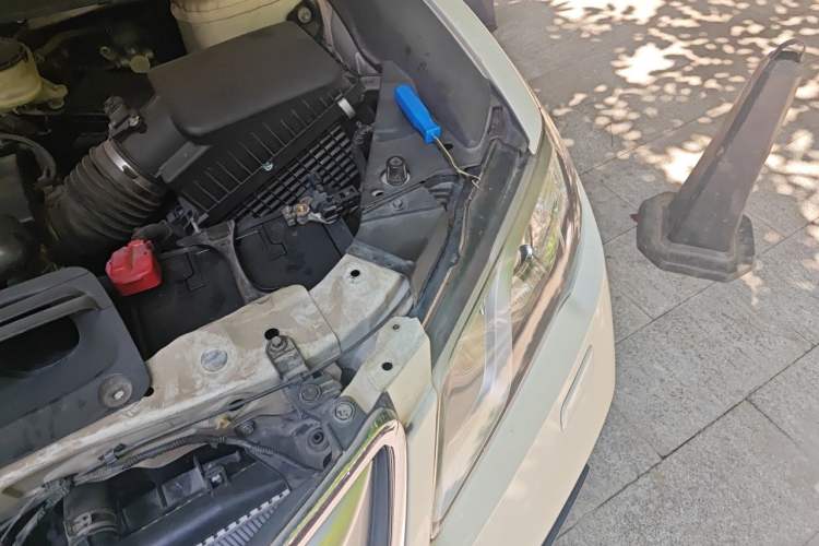 Used Acura RDX 2013 3.0L Two-Wheel Drive Elite Edition Engine Bay Left