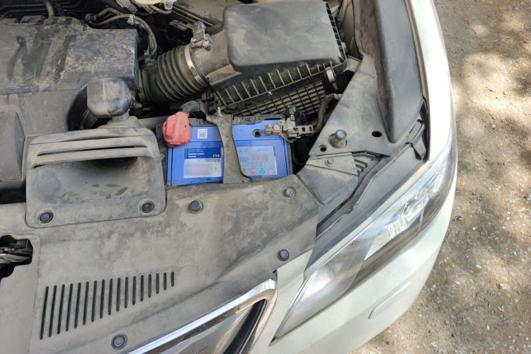 Used Acura RDX 2013 3.0L Two-Wheel Drive Elite Edition Engine Bay Left