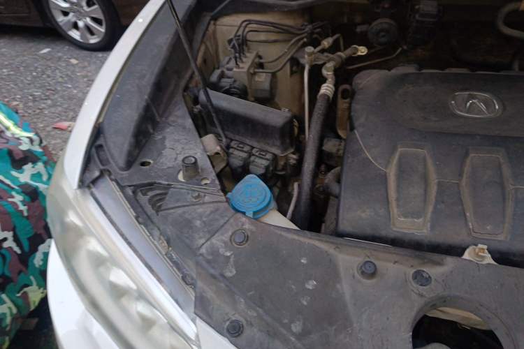 Used Acura RDX 2013 3.0L Two-Wheel Drive Elite Edition Engine Bay Right
