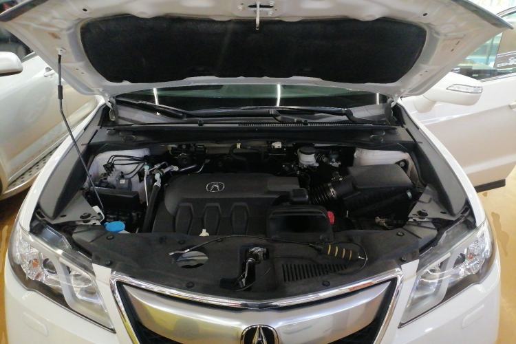 Used Acura RDX 2013 3.0L Two-Wheel Drive Elite Edition Engine Bay