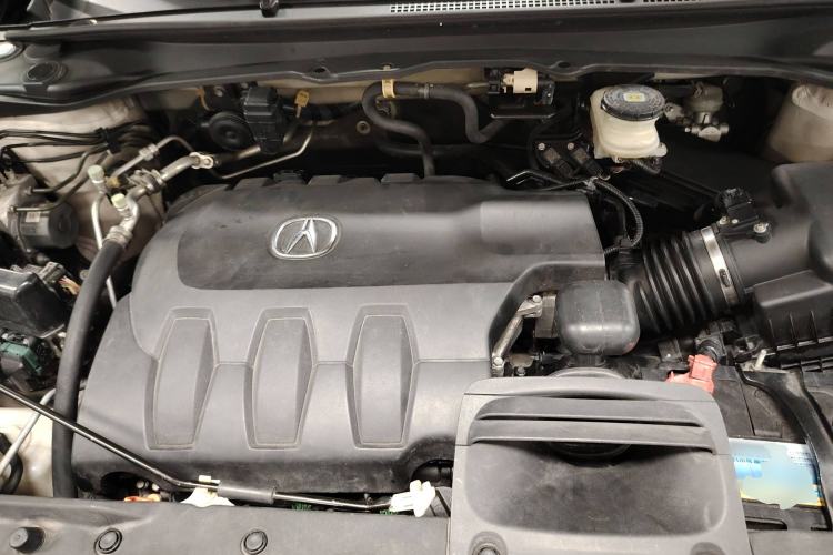 Used Acura RDX 2013 3.0L Two-Wheel Drive Elite Edition Engine Bay