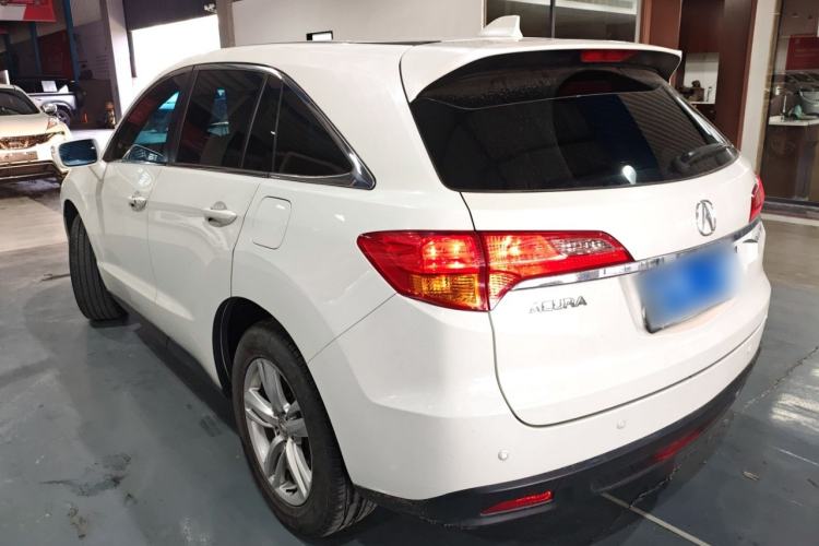 Used Acura RDX 2013 3.0L Two-Wheel Drive Elite Edition Exterior 2