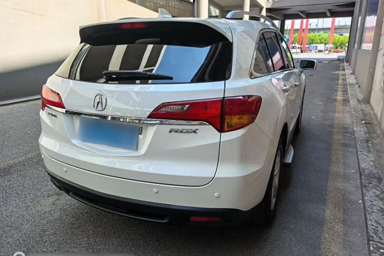 Used Acura RDX 2013 3.0L Two-Wheel Drive Elite Edition Exterior 4