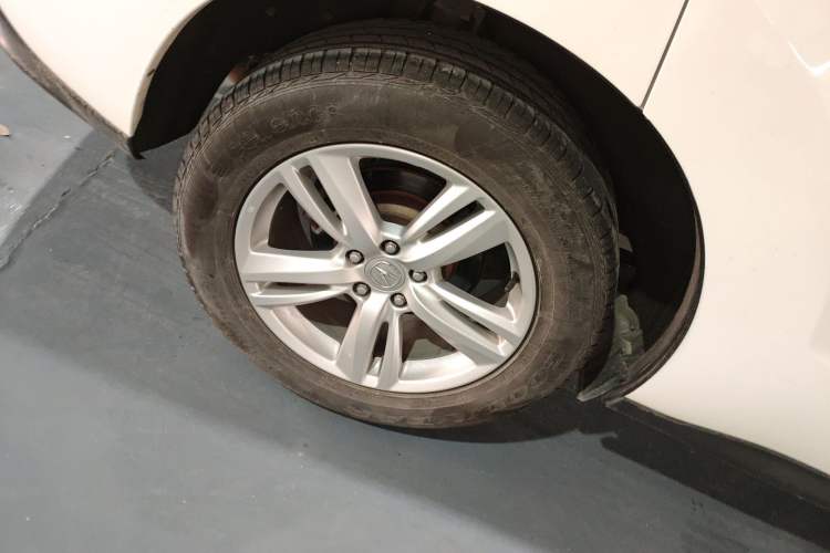 Used Acura RDX 2013 3.0L Two-Wheel Drive Elite Edition Exterior 5
